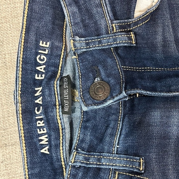 American Eagle Ripped Jeans - Picture 3 of 5